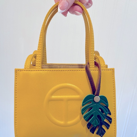 NEW, Monstera Leaf Bag Charm - Picture 2 of 6